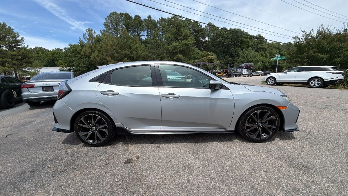 honda civic hatchback 2017 SHHFK7H95HU223730 image honda civic hatchback 2017 SHHFK7H95HU223730 image